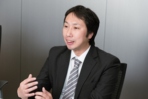 亀屋淳氏