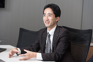 小高聡氏