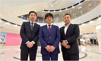 根本 健氏(左)、村田 順氏(中央)、矢嶋 健至氏(右)