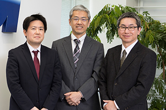 左から増永氏、川名氏、八木氏