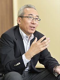 森下 留寿 氏