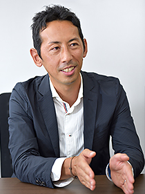 佐藤 伸剛 氏