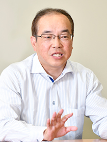 田口 繁治 氏