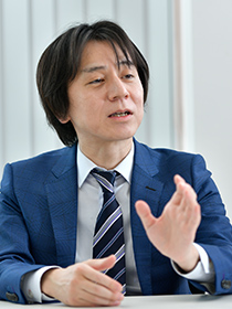 山田 憲治氏