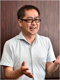 梅木 英一郎 氏