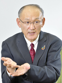 藤田 基氏