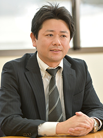 芹沢 真吾 氏