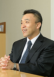 eラーニング事業本部 本部長 角田 修 氏