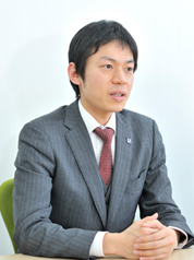 営業本部 営業管理部 次長 畠山 勇樹 氏の写真