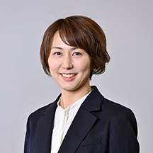 [写真] 東芝デジタルソリューションズ株式会社 ICTソリューション事業部 保険ソリューション技術部 技術第三担当 主任 古澤 幸子